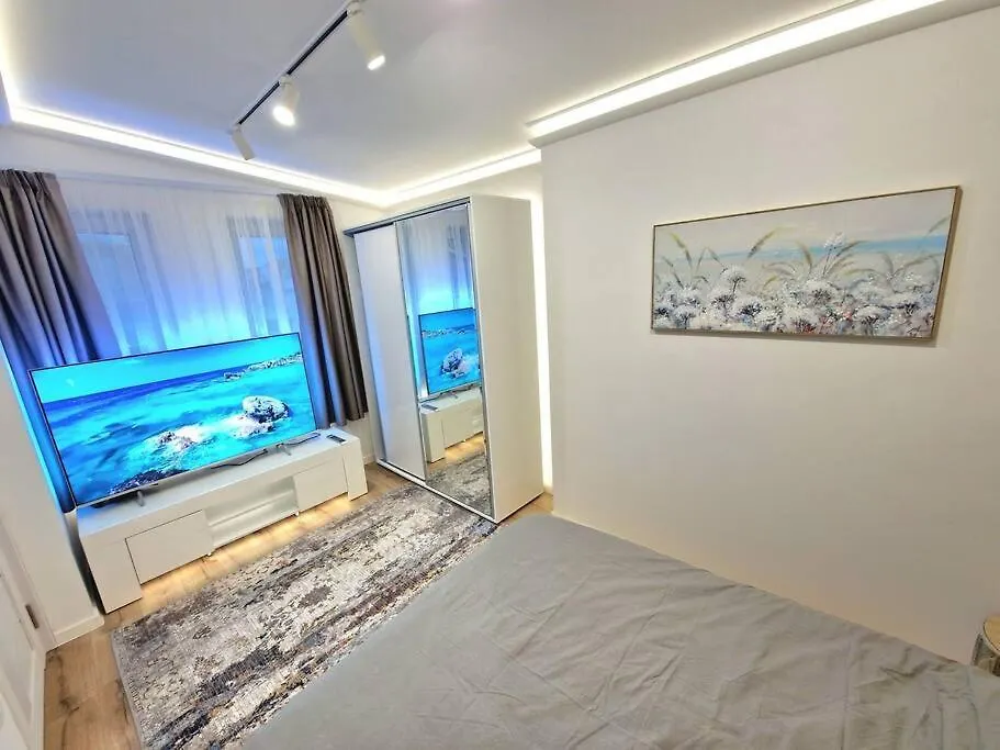 Apartment Luxury Apartment. 75 Inches Tv Warna Bulgarien
