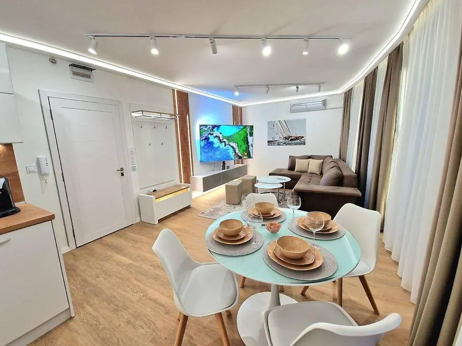 Luxury Apartment. 75 Inches Tv Varna 0*,  Bulgaria